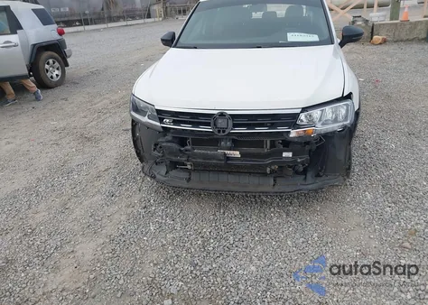 2020 Volkswagen Tiguan 2.0T Se/2.0T Se R-Line Black/2.0T Sel from USA, damaged, VIN 3VV3B7AX7LM118030